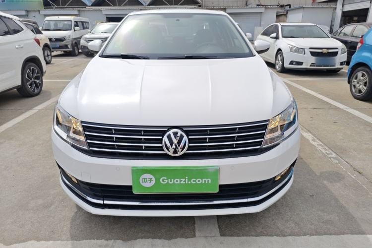 Used Volkswagen Lavida 2015 1.6L Automatic Comfort Edition
