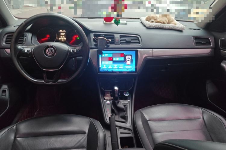 Used Volkswagen Lavida 2017 1.6L Automatic Comfort Edition
