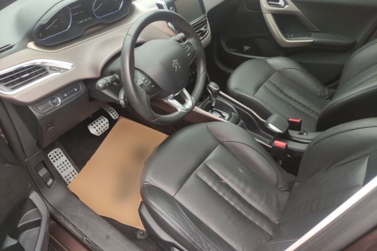 Used Peugeot 2008 2014 1.6L Automatic Navigation Edition Left Front Seat