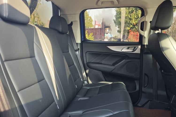 Used Great Wall Poer 2019 2.0T Commercial Version Manual Diesel Two-Wheel Drive Elite Long-Box GW4D20M
