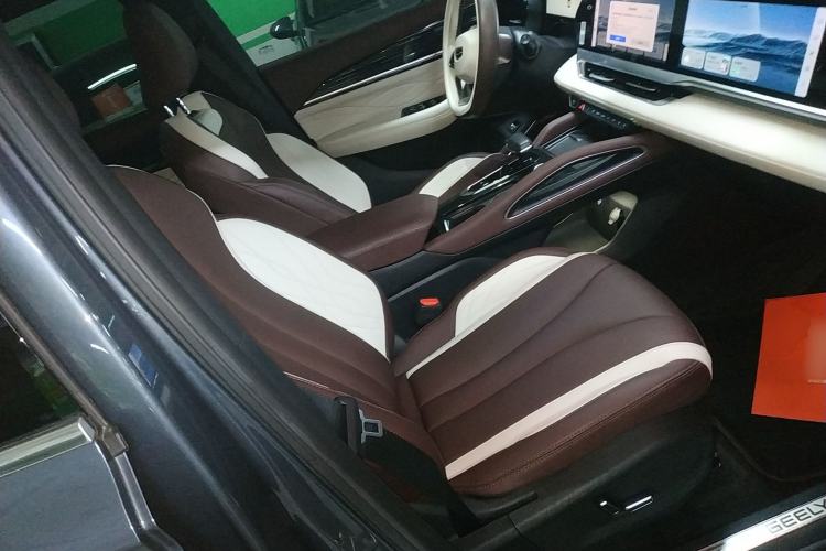 Used Geely Auto Monjaro L 2021 2.0TD DCT EVO Two-Wheel Drive Smart Luxury Version Right Front Seat