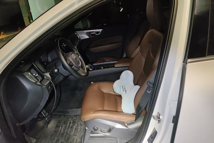 Used Volvo XC60 2022 B5 4x4 Zhiyi Luxury Edition