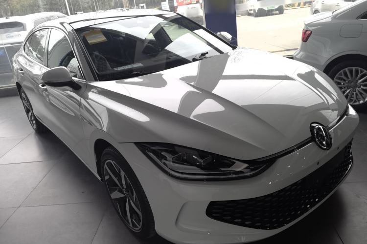 Used Volkswagen Lamando 2024 Lavida L 280TSI DSG Cool & Spicy Edition