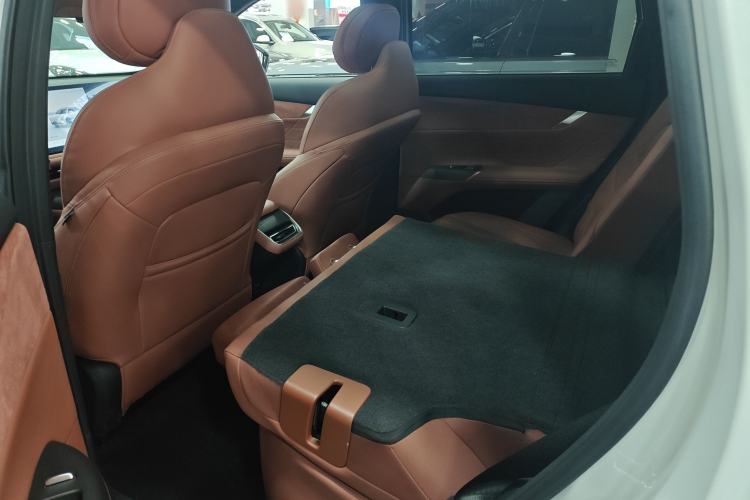 Used CHANGAN CS75 PLUS 2025 4th Generation 1.5T New Blue Whale Smart Luxury Edition Interior 1