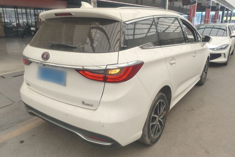 Used BYD Song MAX 2018 1.5T Automatic Smart Connect Elite Model with 6 Seats