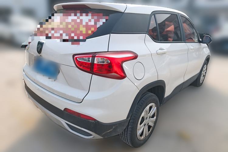 Used Baojun 510 2017 1.5L manual Comfort trim