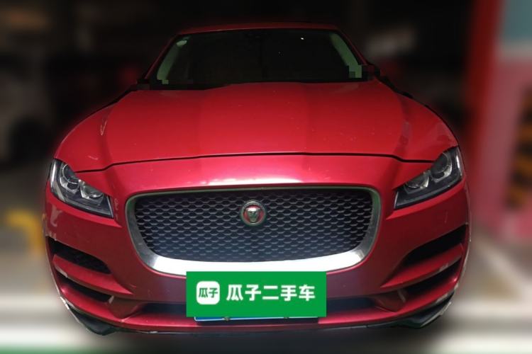 Used Jaguar F-PACE 2019 2.0T Two-Wheel Drive Urban Deluxe Edition Front