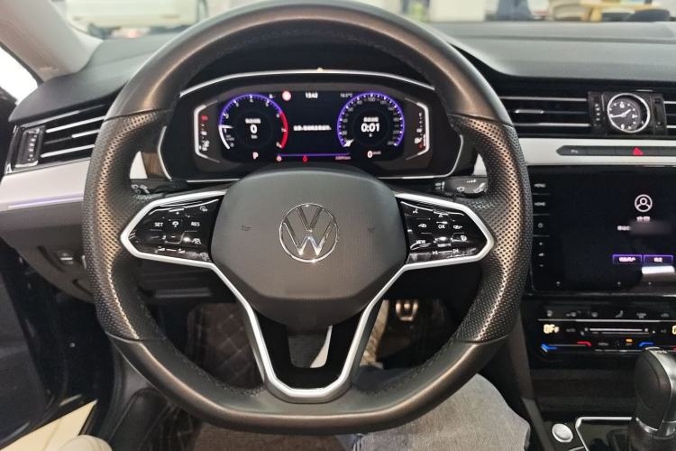 Used Volkswagen Magotan 2023 2 Million Units Commemorative Edition 330TSI DSG Luxury Version Steering Wheel