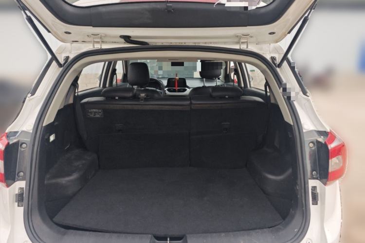 Used Baojun 510 2017 1.5L Manual Fashion Model Trunk