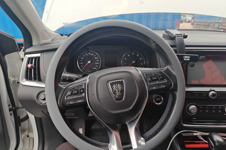 Used Roewe i6 2017 20T Automatic Flagship Edition
