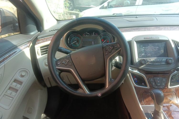 Used Buick LaCrosse 2013 2.4L SIDI Leading Comfort Version
