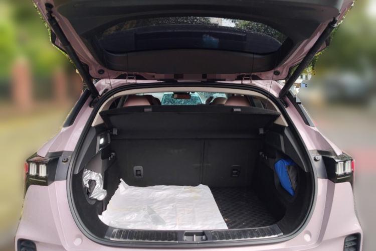 Used Lynk & Co 06 2023 Remix 1.5T Shero Trunk