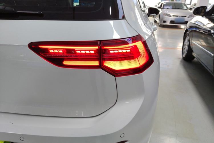 Used Volkswagen Golf 2023 Facelift 280TSI DSG R-Line Lite