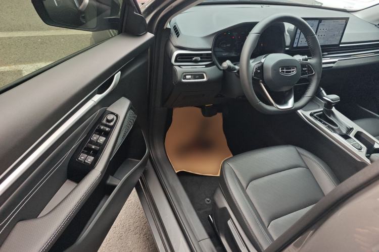 Used Geely Auto Emgrand 2023 4th Generation Champion Edition 1.5L CVT Prestige Model
