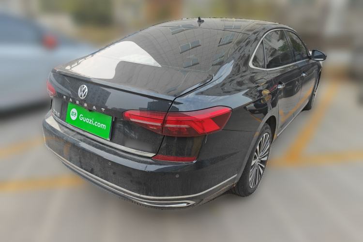 Used Volkswagen Passat 2019 330TSI Luxury Edition China VI Standard