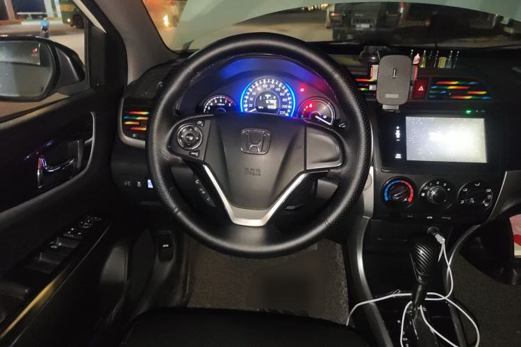 Used Honda Crider 2013 1.8L automatic luxury edition
