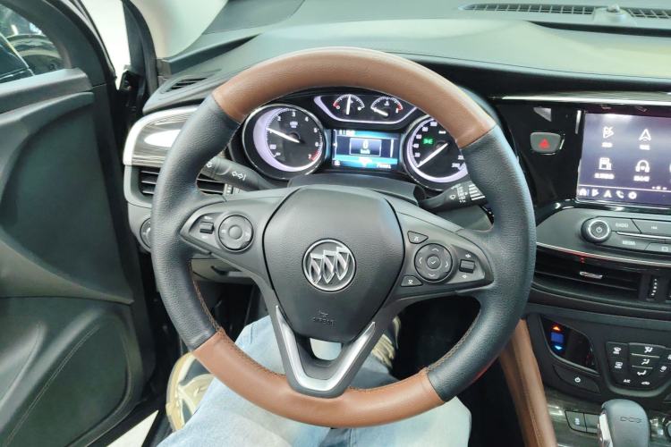 Used Buick Envision 2020 20T Two-Wheel Drive Leading Version Steering Wheel