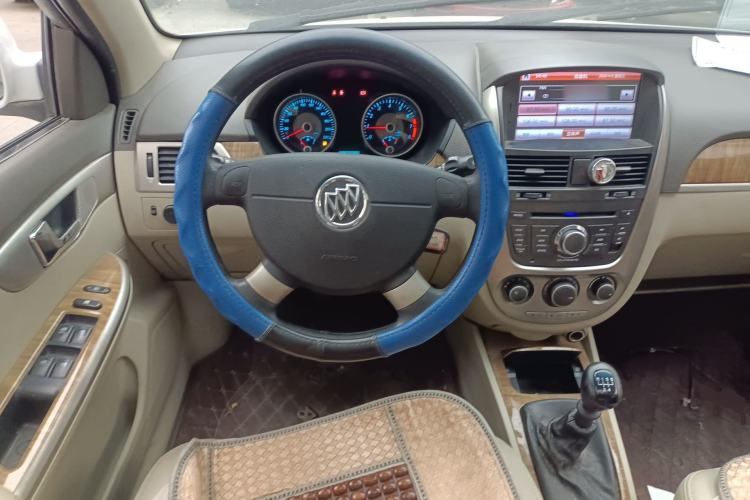 Used Buick Excelle 2015 1.5L Manual Classic Trim Steering Wheel