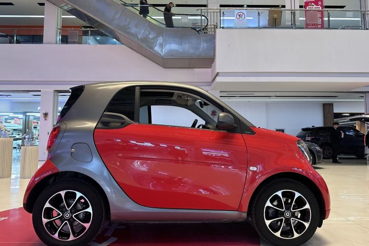 Used smart fortwo 2015 1.0L 52 kW Hardtop Passion Edition