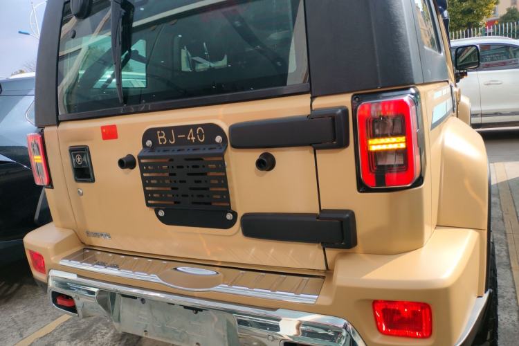 Used BAIC Off-Road BJ40 2019 2.3T Automatic Four-Wheel Drive Ring the Tower Champion Edition China VI
