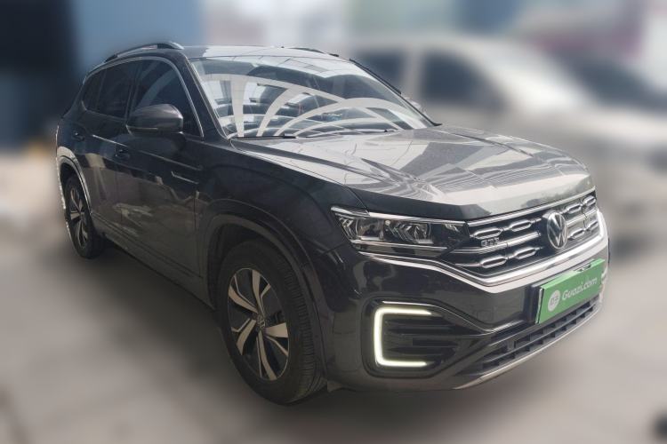 Used Volkswagen Tayron GTE Plug-in Hybrid 2020 1.4T Luxury Model Front Right 45 Deg