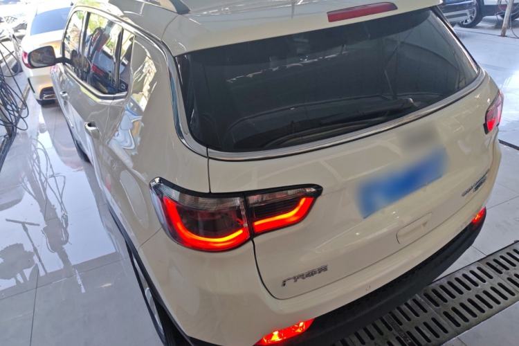 Used Jeep Compass 2017 200T Automatic Enjoyment Version Exterior 2