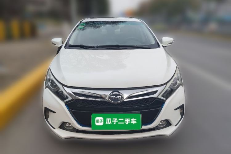 Used BYD Qin New Energy 2015 1.5T Dual-Crown Flagship Plus Edition
