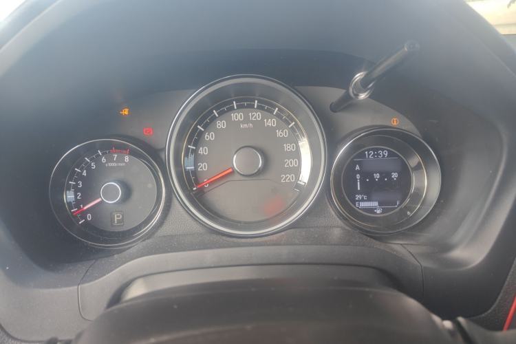 Used Honda XR-V 2015 1.8L VTi CVT Luxury Edition
