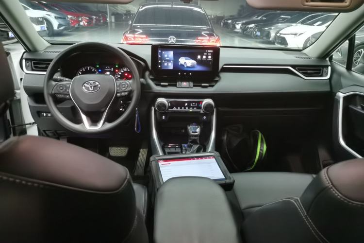 Used Toyota RAV4 2024 2.0L CVT Two-Wheel Drive Urban Edition