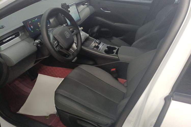 Used BYD Qin PLUS 2025 DM-i Smart Drive 55KM Leading Model Left Front Seat