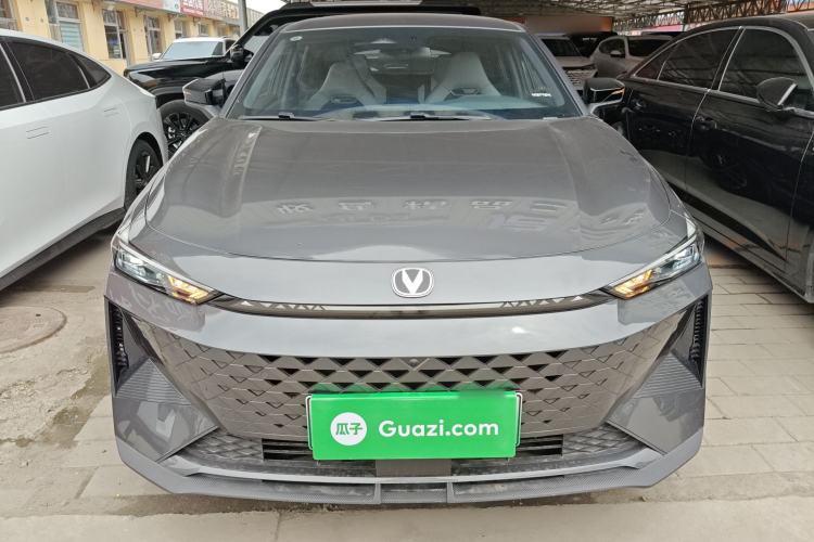 Used CHANGAN UNI-V iDD 2024 Blue Whale Smart Electric iDD 136km ZhiKu Model
