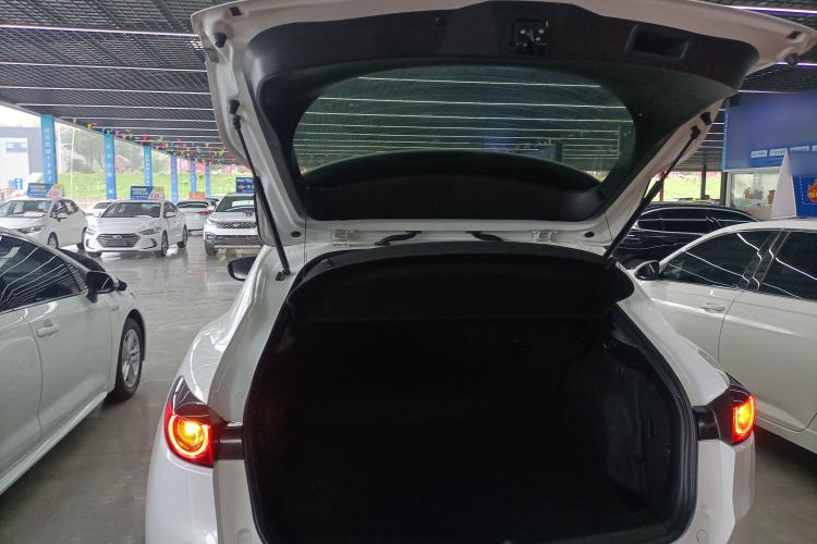 Used Mazda CX-4 2021 2.0L Automatic Two-Wheel Drive Blue Sky Youth Edition Trunk