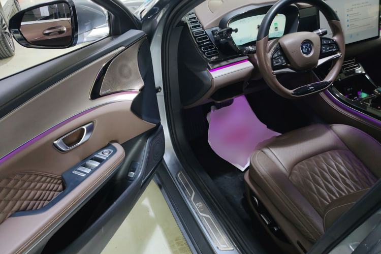 Used BYD Han 2022 DM-i 121KM Prestige Model
