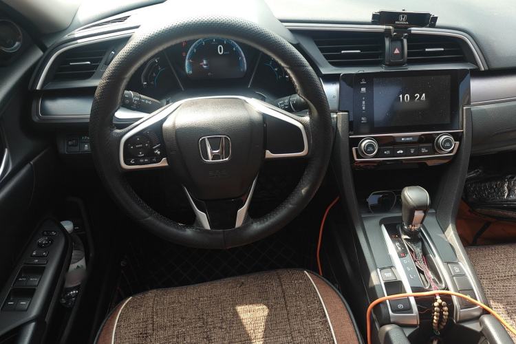 Used Honda Civic 2016 220TURBO CVT Luxury Edition
