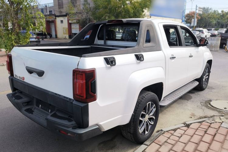 Used JMC Yuhu 9 2019 2.0T Automatic Gasoline Two-Wheel Drive Luxury Edition
