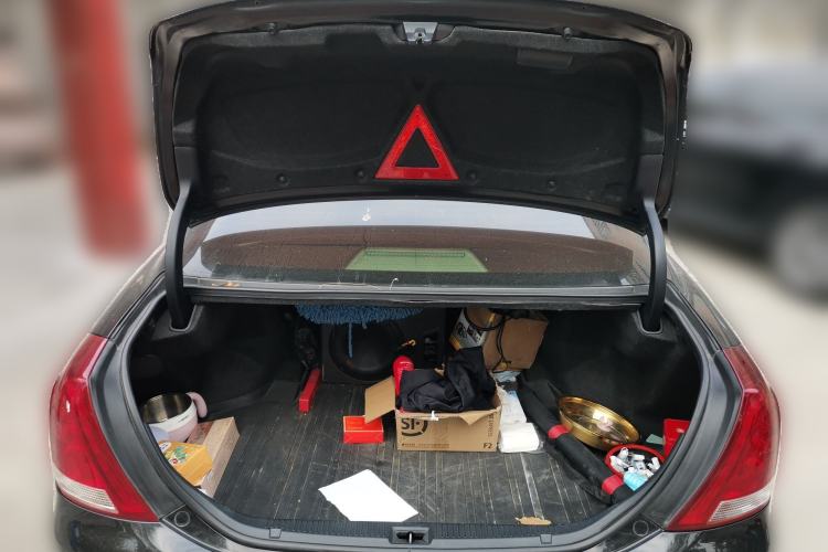 Used Toyota Crown 2011 2.5L Royal Special Edition with Leather and Sunroof