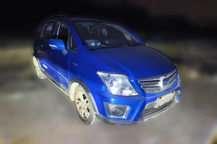 Used CHANGAN CX20 2014 1.4L Manual Sport Edition China V Standard Front Right 45 Deg