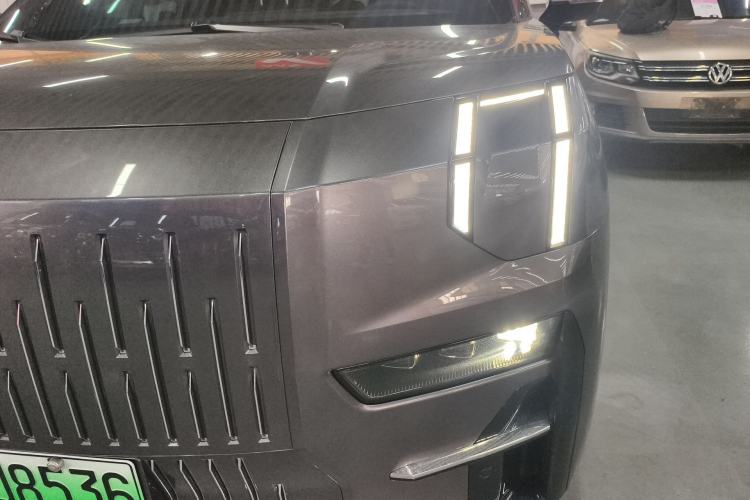 Used Zeekr 009 2024 7-Seater Aisle Version 108 kWh Left Front Headlight