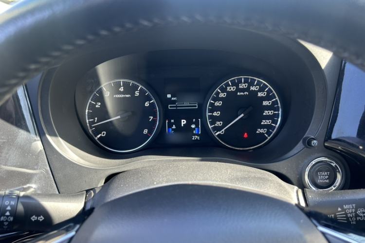 Used Mitsubishi Outlander 2019 2.0L Two-Wheel Drive Comfort Edition 5 Seats China VI Standard Interior 2