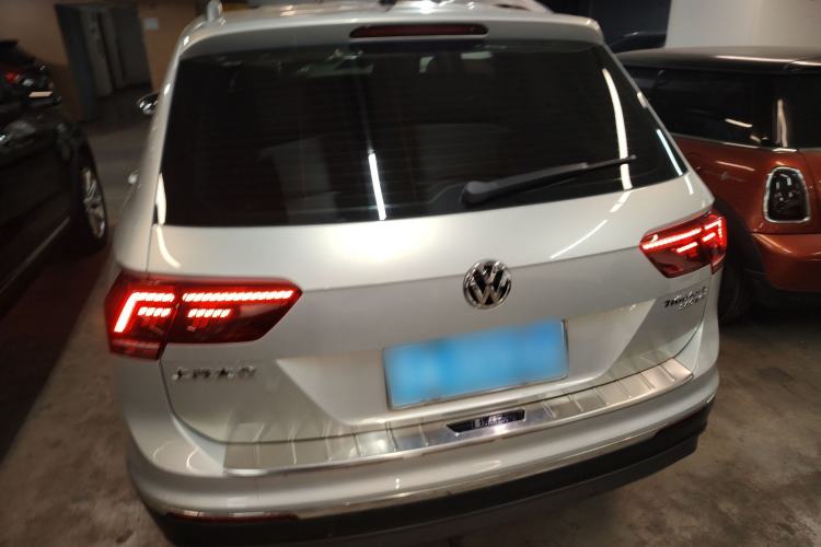 Used Volkswagen Tiguan L 2017 380TSI Automatic All-Wheel-Drive Luxury Edition
