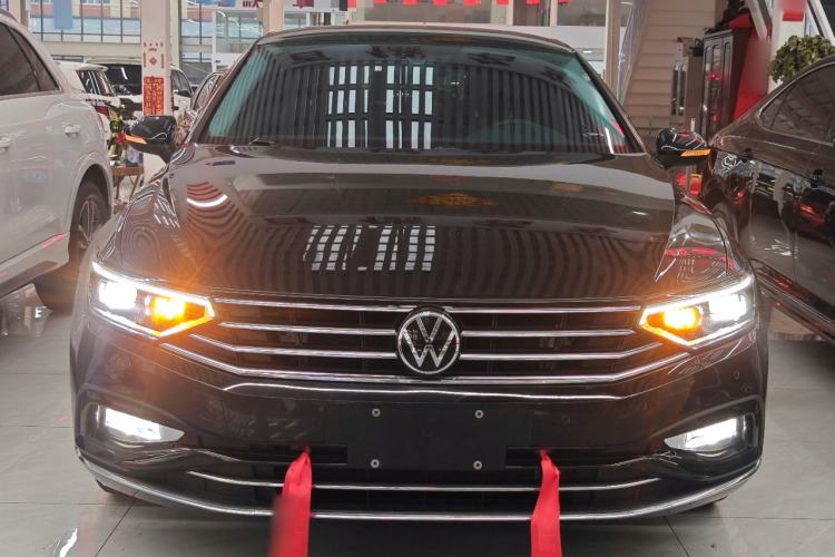 Used Volkswagen Magotan 2020 330TSI DSG Luxury Edition Front