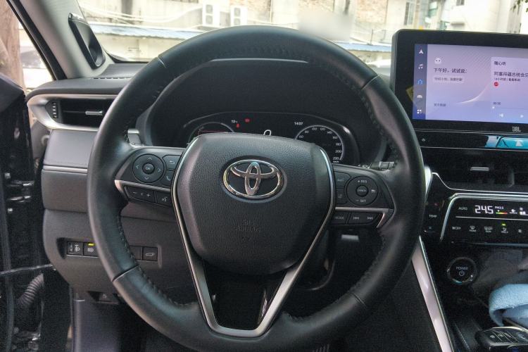Used Toyota Venza 2023 2.5L Smart Electric Hybrid Dual-Drive Prestige Version Steering Wheel