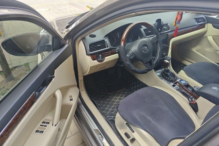 Used Volkswagen Passat 2011 2.0 TSI DSG Ultimate Edition Driver Seat