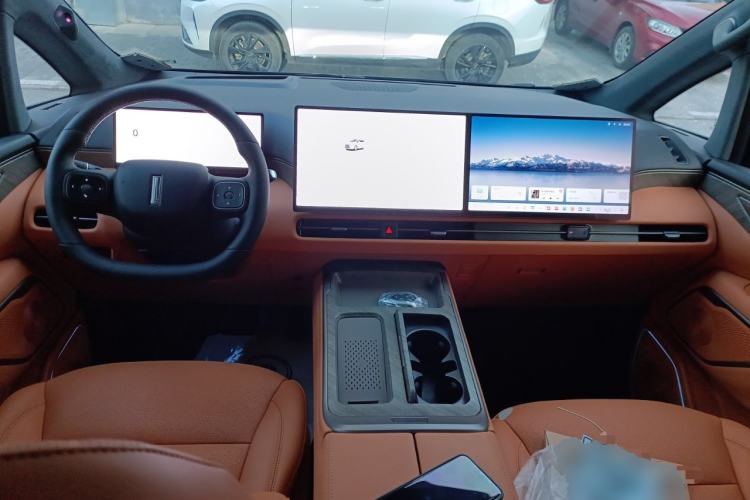 Used Wey Gaoshan 2025 Four-Wheel Drive Alpine 8