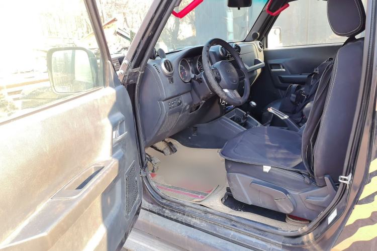 Used BAIC Off-Road BJ40 2014 2.4L Manual Cool Wilderness Edition Driver Seat