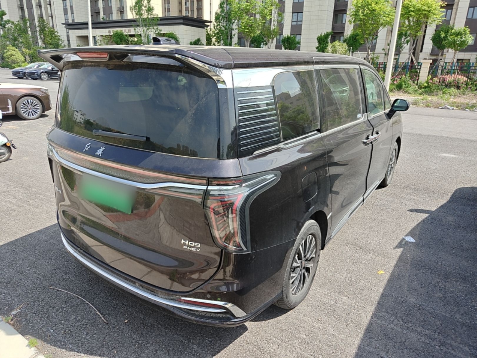 Hongqi HQ9 PHEV 2024 2.0T Four-Wheel Drive Business Edition — снимка 6