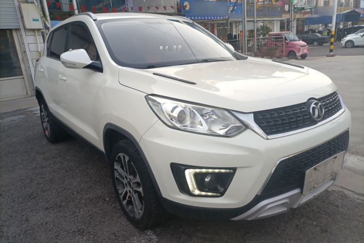 Used BAIC Senova X35 2016 1.5L Automatic Luxury Edition Front Right 45 Deg