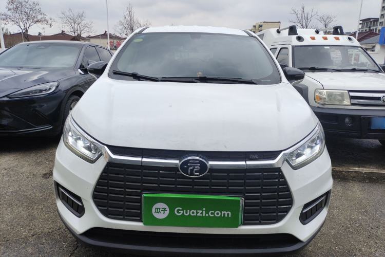 Used BYD Yuan New Energy 2019 EV535 Smart Connect Trendsetting Model
