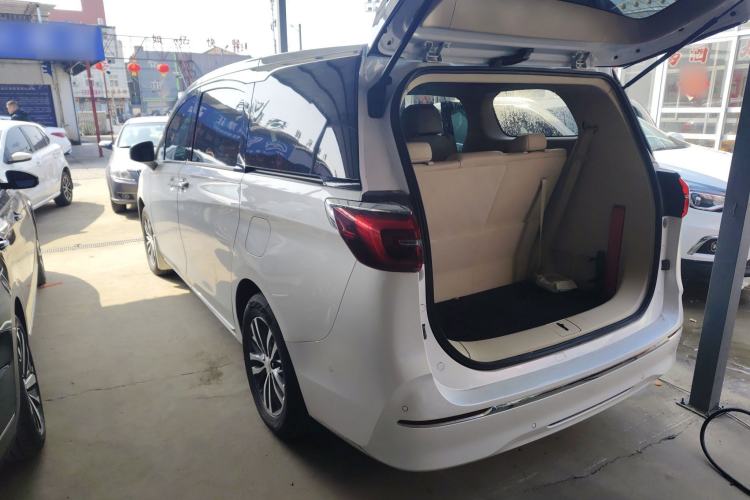 Used Buick GL8 2023 ES Lu Zun Deluxe Model
