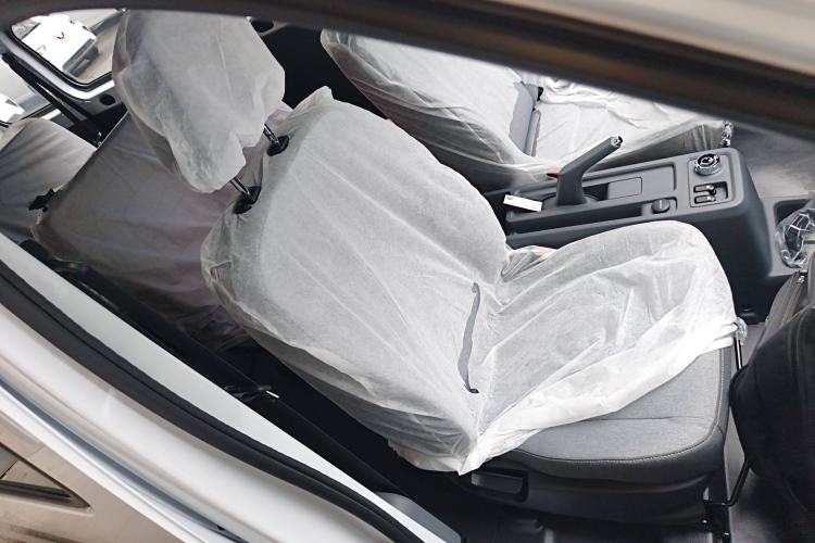 Used Wuling Yangguang 2024 300KM Comfort Version Passenger Van 75kW